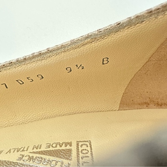 Salvatore Ferragamo two-tone lizard or snakeskin-print leather pumps - Picture 8 of 9